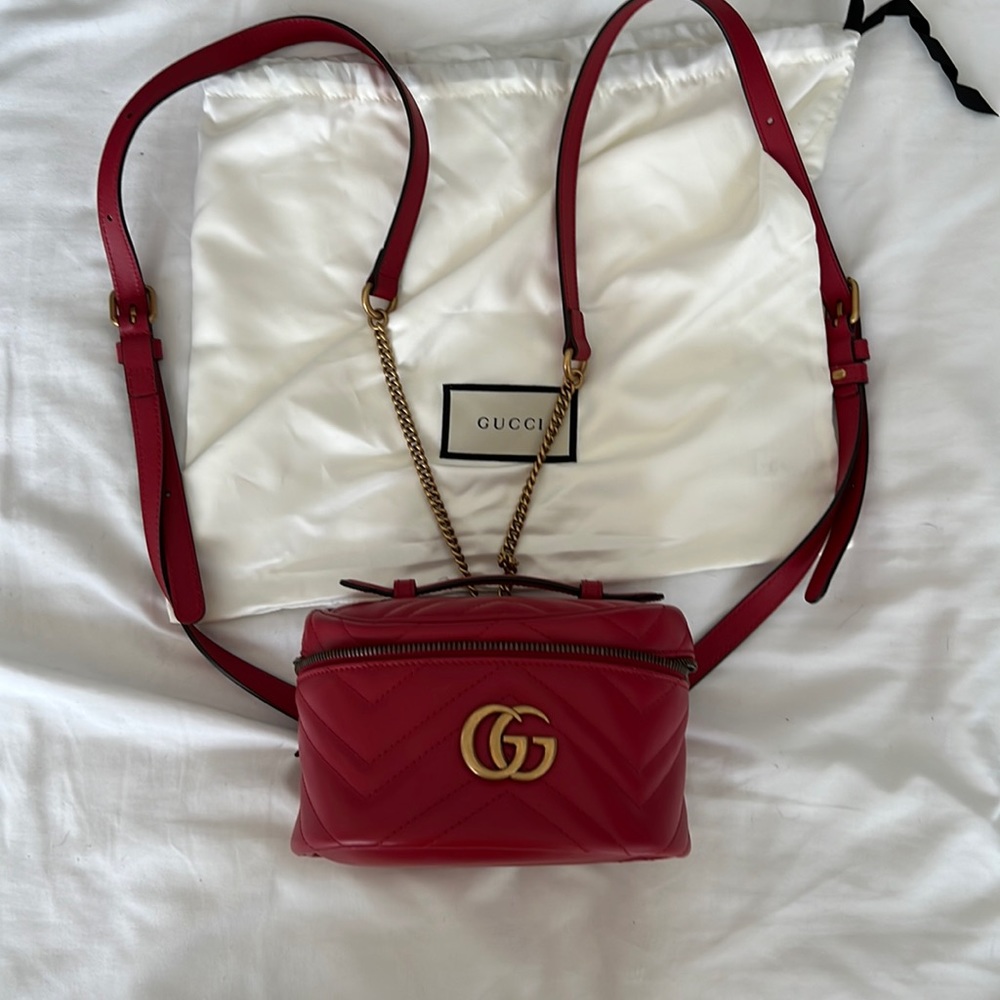 GUCCI Backpack/purse